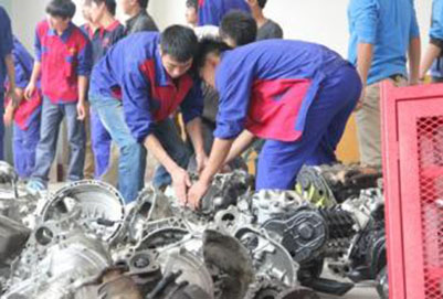 æé½æ±½ä¿®ä¸ä¸å¦æ ¡æ ¡åç¯å¢å¥½ä¸å¥½