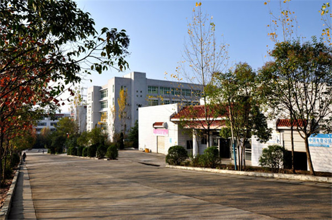 广元市利州中等专业学校图片、照片