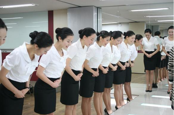 成都航空旅游职业学校.png 成都航空旅游职业学校.png