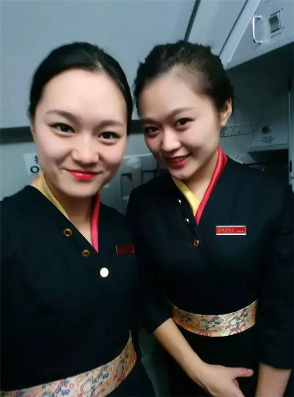成都航空空乘.jpg 成都航空空乘.jpg