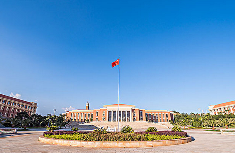 2019年四川省工业贸易学校汽车运用与维修专业招生简章 2019年四川省工业贸易学校汽车运用与维修专业招生简章