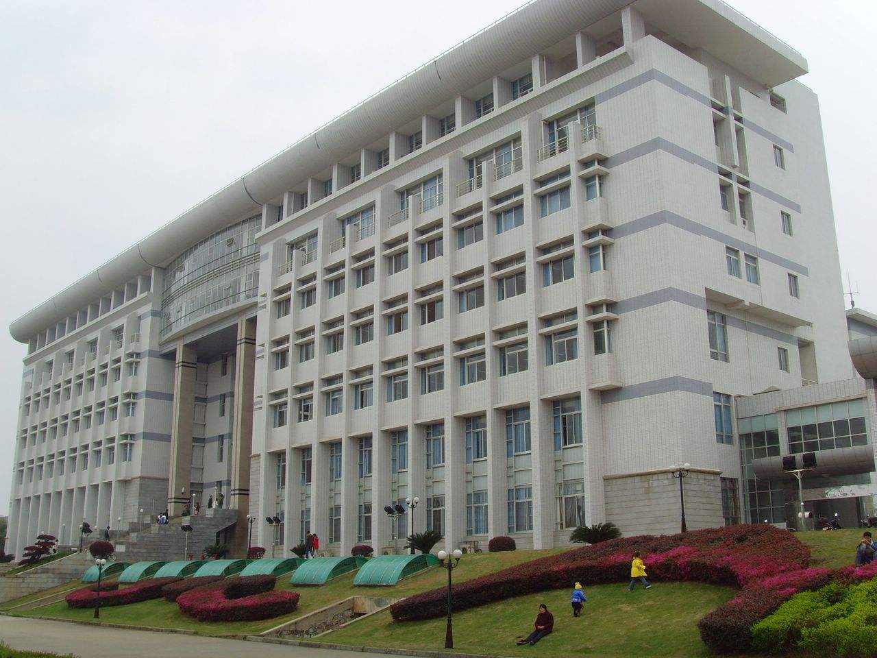 四川省广播电视中等专业学校 四川省广播电视中等专业学校