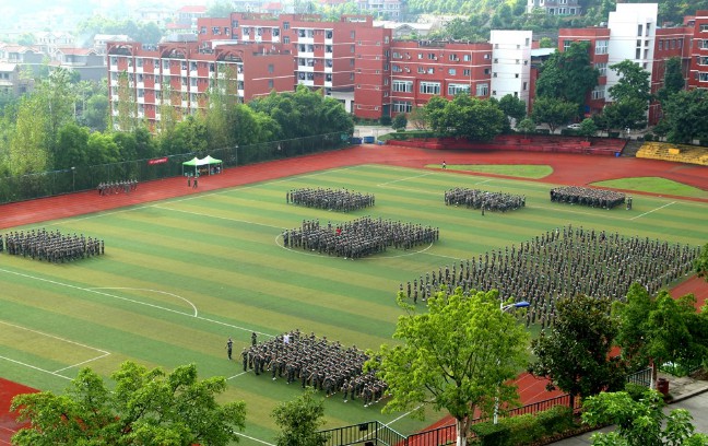 学校军训