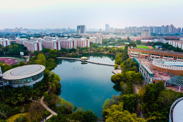 四川城市技师学院-校园环境1